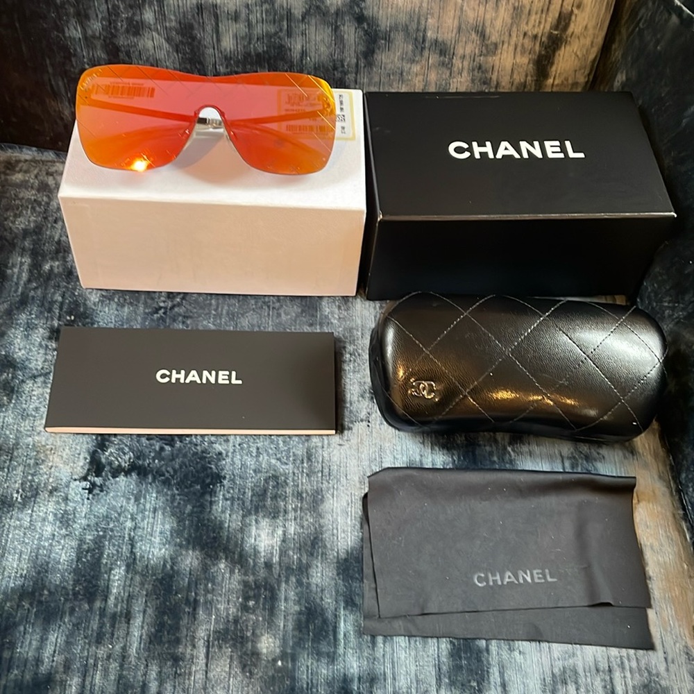 CHANEL CH4215 C124/6Q Quilted Runway Crosshatch Orange Mirrored glassses